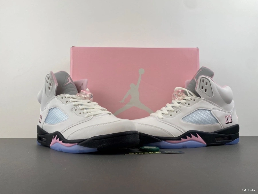 Medium  Men's HQ7978-102 5 Soft Pink Jordan Retro 1124